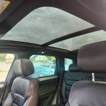 2017 Volkswagen Touareg V6 Wolfsburg