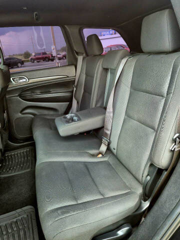 2019 Jeep Grand Cherokee Laredo E