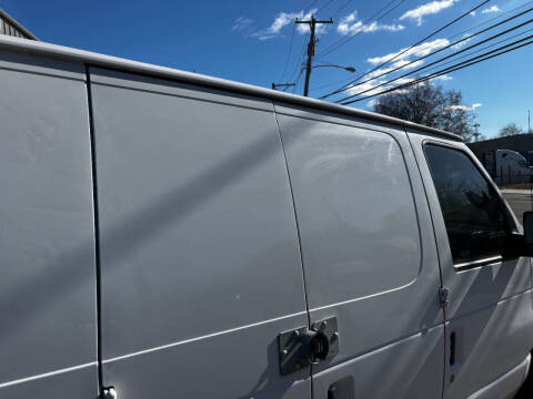 2004 Ford E-Series E-350 SD