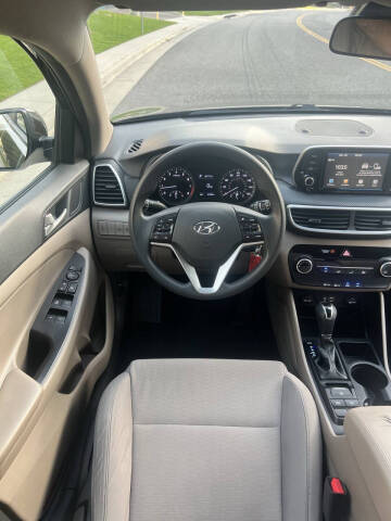 2020 Hyundai Tucson SE