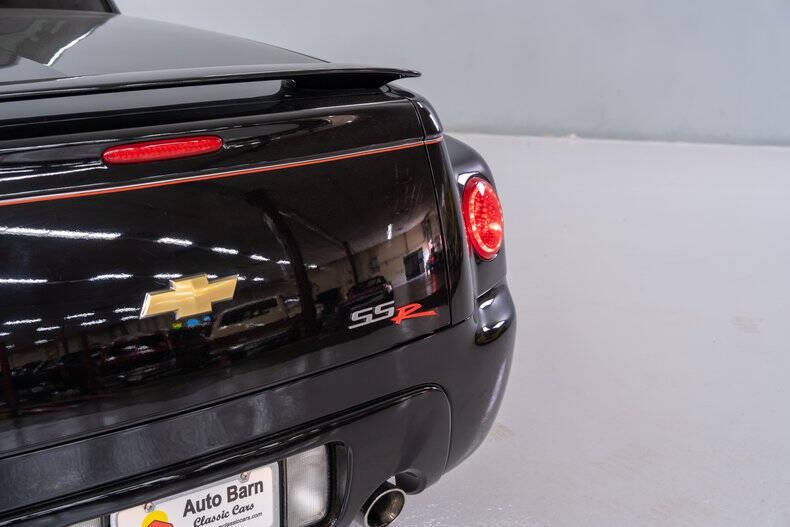 2004 Chevrolet SSR LS
