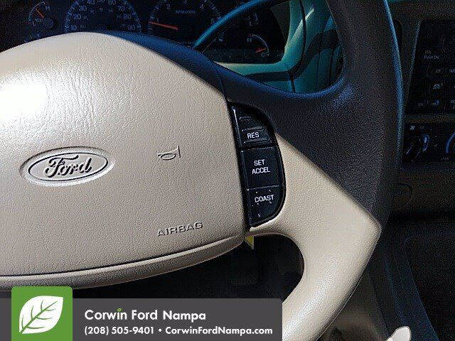 2001 Ford Expedition XLT