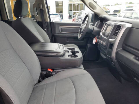 2024 RAM 1500 Classic SLT