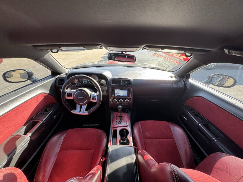 2012 Dodge Challenger SRT8 392