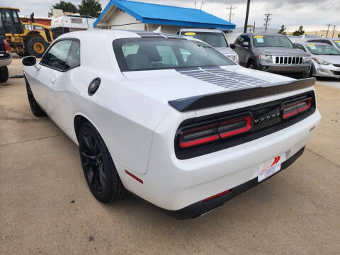 2017 Dodge Challenger SXT