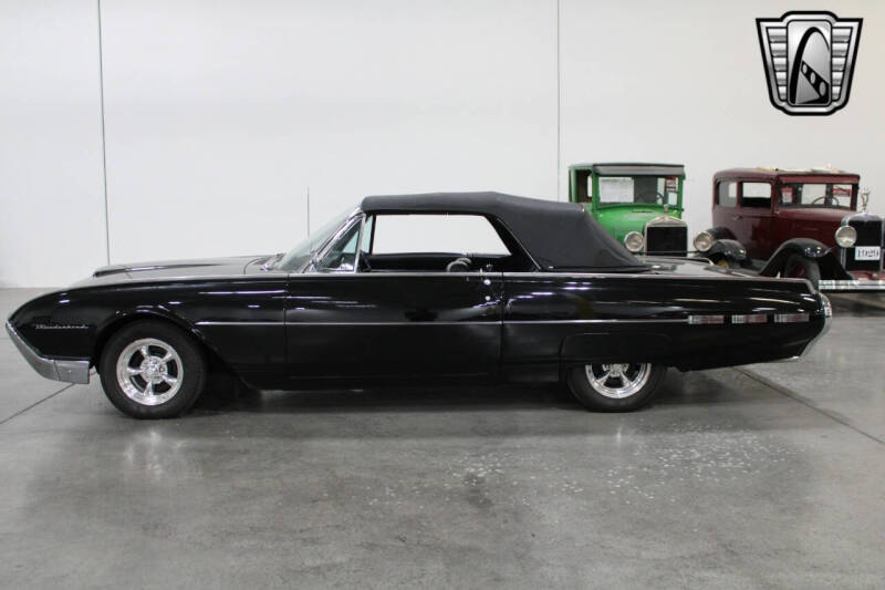 1962 Ford Thunderbird