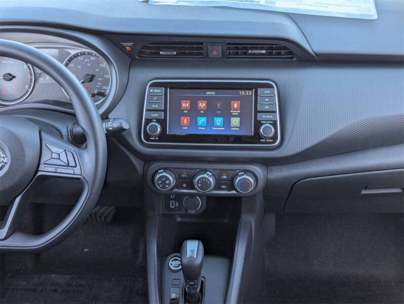 2025 Nissan Kicks Play S