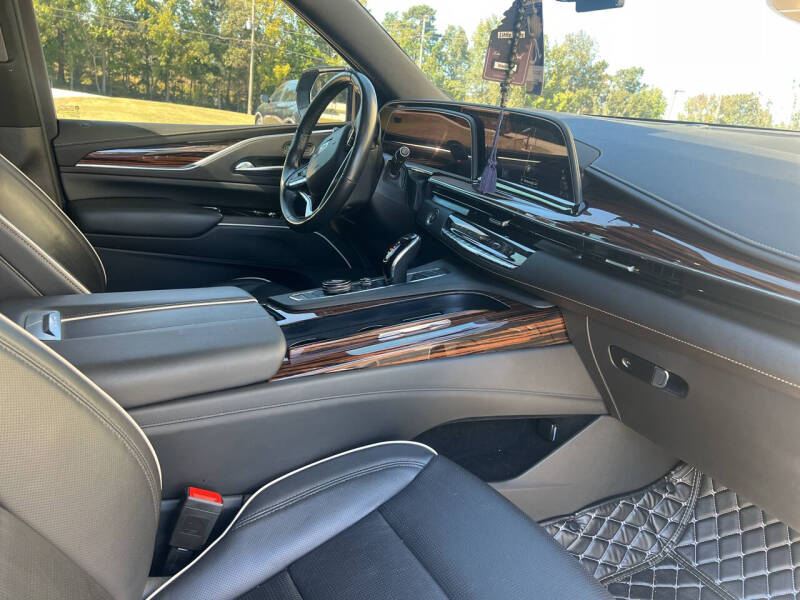 2022 Cadillac Escalade ESV Premium Luxury