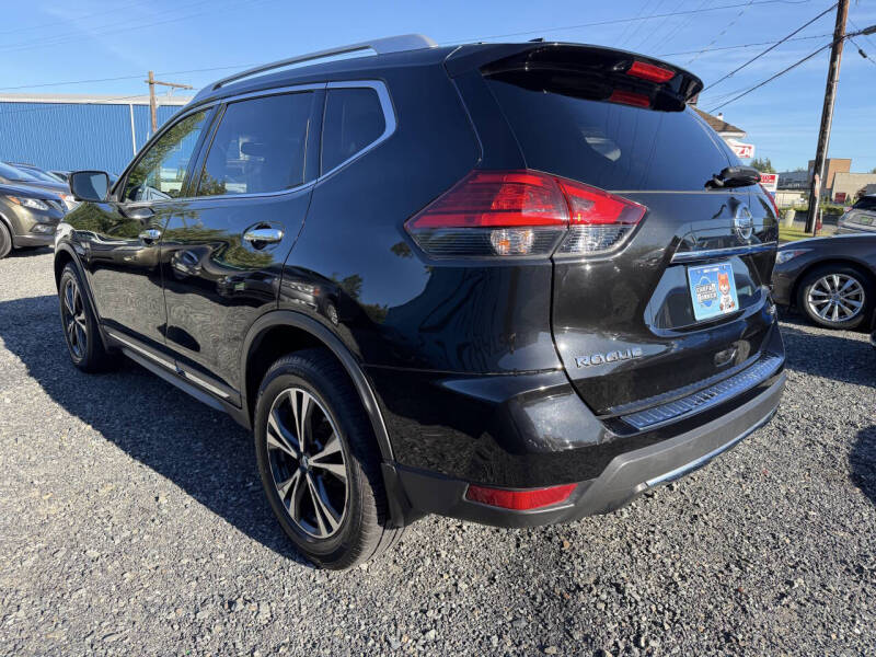 2017 Nissan Rogue SL