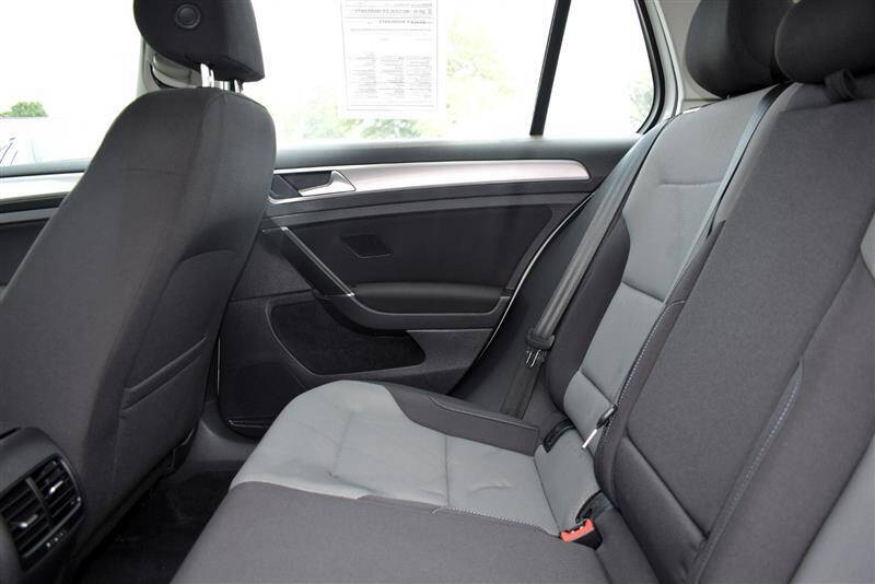 2016 Volkswagen e-Golf SE