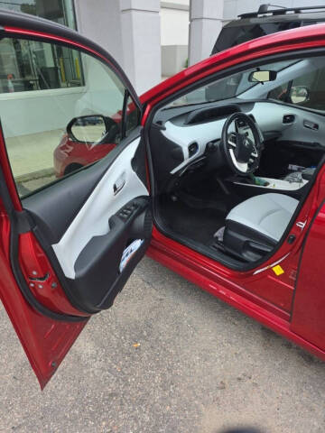 2016 Toyota Prius Three
