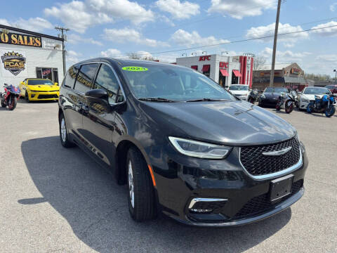 2023 Chrysler Pacifica Touring L