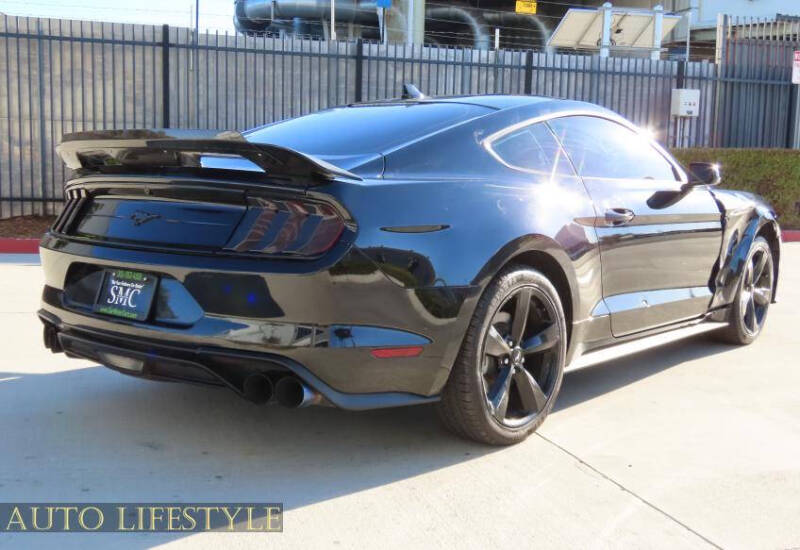 2022 Ford Mustang EcoBoost