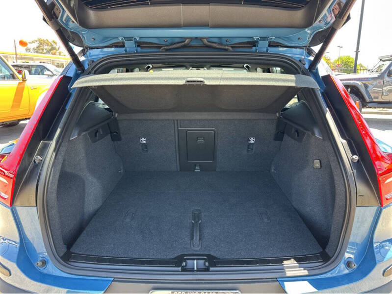 2023 Volvo XC40 Recharge Twin Plus