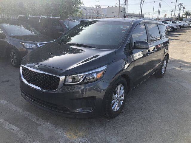 2015 Kia Sedona LX