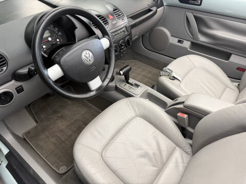 2005 Volkswagen New Beetle Convertible GLS 1.8T