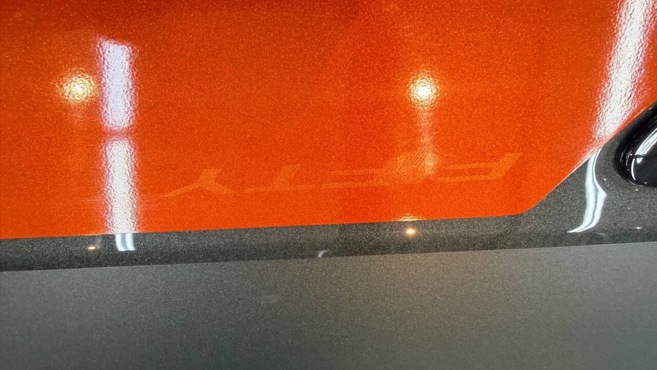 2017 Chevrolet Camaro 16