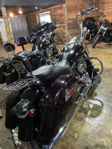 2014 Harley-Davidson FLD-103 Dyna Switchback