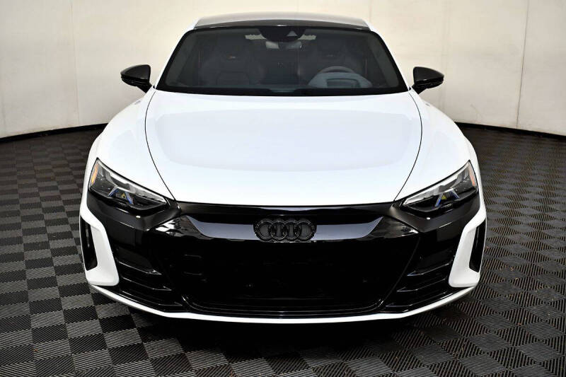 2022 Audi RS e-tron GT quattro