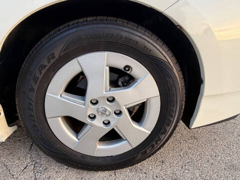 2011 Toyota Prius Two