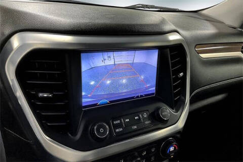 2017 GMC Acadia SLE-2