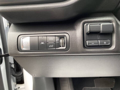 2025 Chevrolet Silverado EV LT