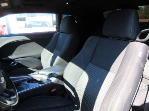 2015 Dodge Challenger SXT