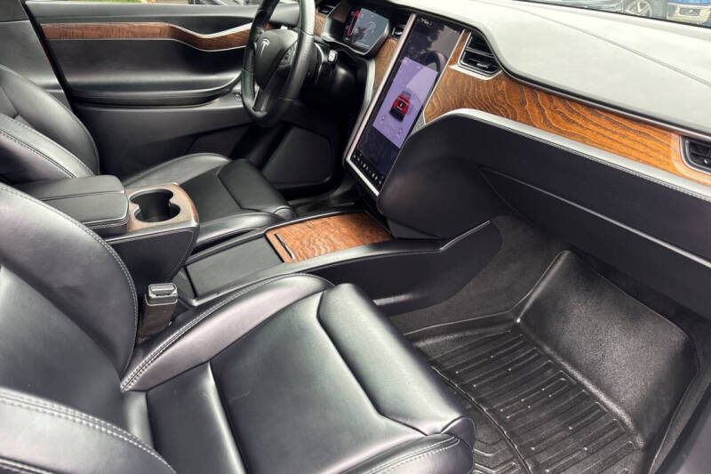 2018 Tesla Model X 75D