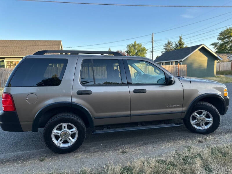 2005 Ford Explorer XLS