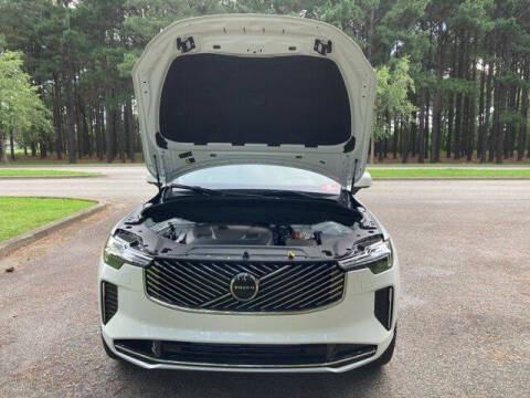 2025 Volvo XC90 T8 Plus Bright Theme 7P