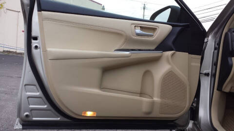 2015 Toyota Camry Hybrid XLE