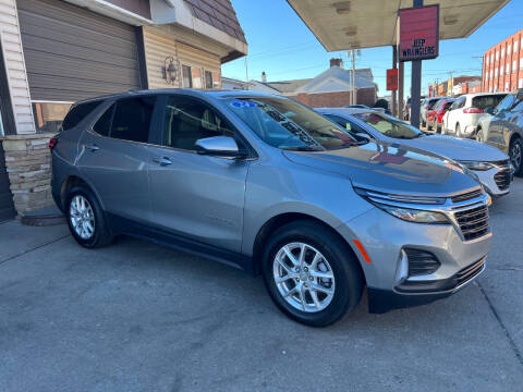 2024 Chevrolet Equinox for sale at River City Auto Center LLC in Chester IL