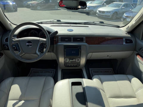 2011 GMC Yukon SLT