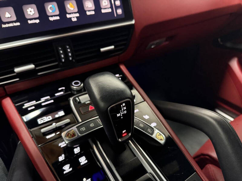 2022 Porsche Cayenne
