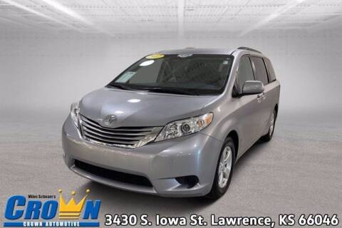 2017 Toyota Sienna for sale at Crown Automotive of Lawrence Kansas in Lawrence KS