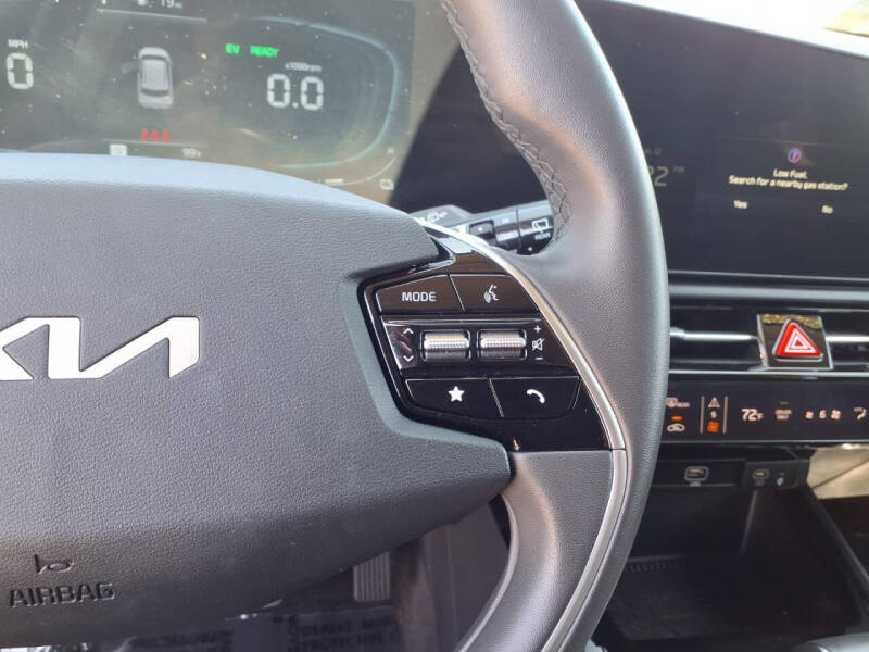2025 Kia Niro EX