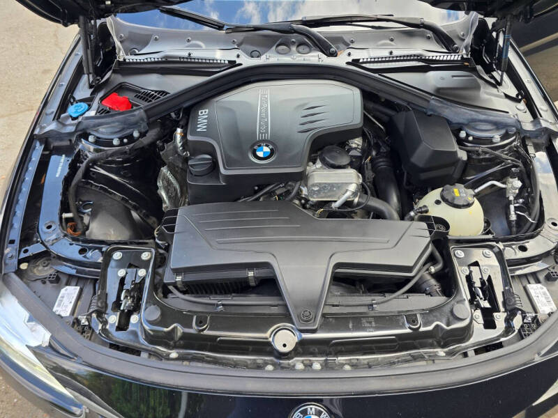 2018 BMW 3 Series 320i