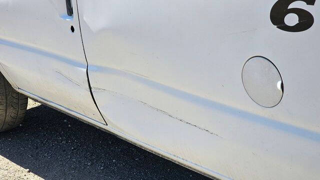 2001 Ford E-Series E-150