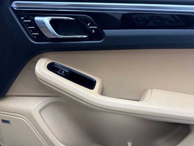 2018 Porsche Macan S
