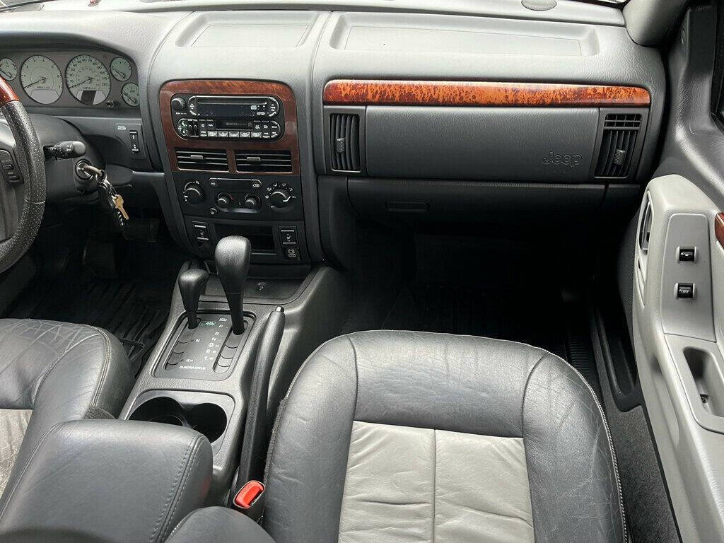 2004 Jeep Grand Cherokee 54