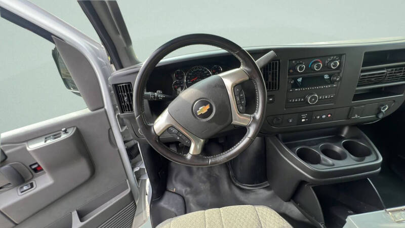 2018 Chevrolet Express 2500