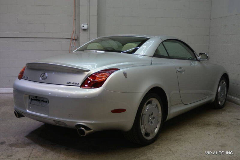 2004 Lexus SC 430