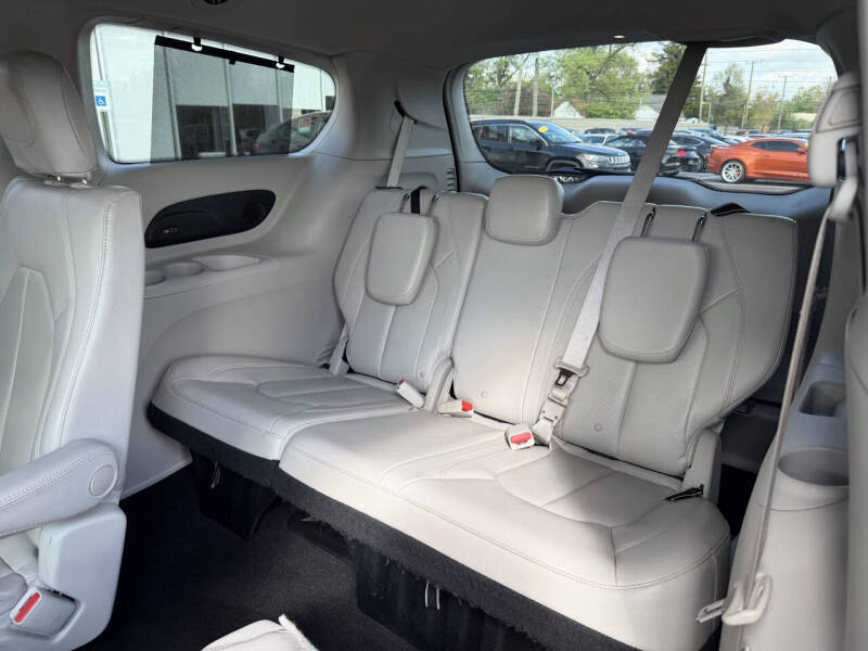 2018 Chrysler Pacifica Touring L Plus