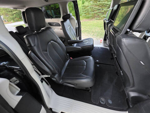 2019 Chrysler Pacifica Touring L Plus