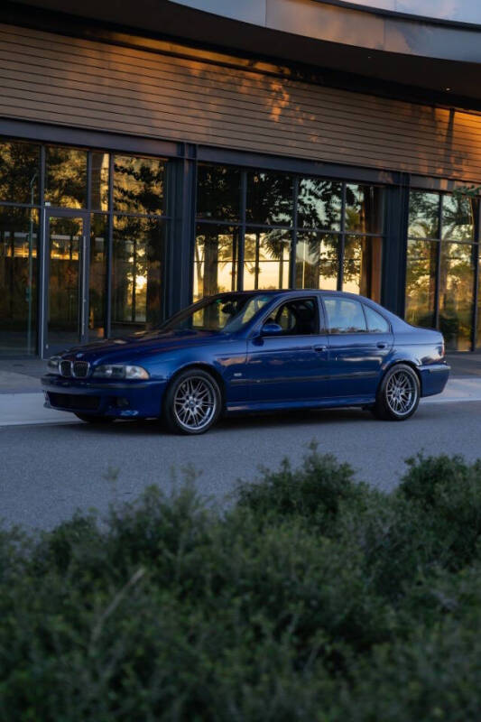 2000 BMW M5