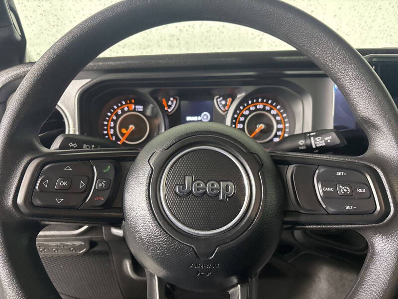 2025 Jeep Gladiator NightHawk