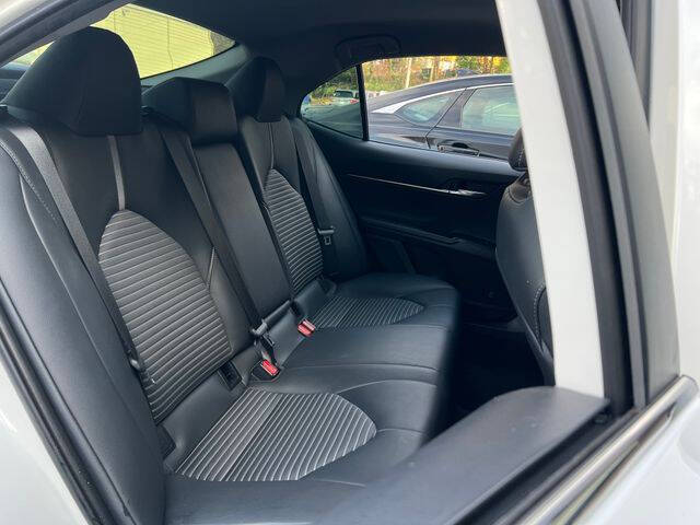 2019 Toyota Camry SE