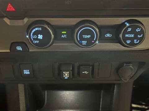 2020 Toyota Tacoma SR5 V6