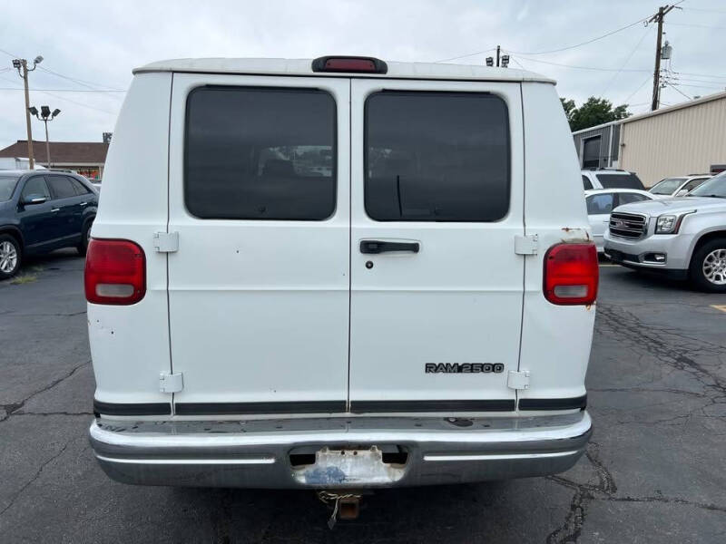 1999 Dodge Ram Van 2500