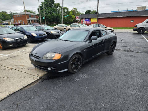 2004 Hyundai Tiburon for sale at Flag Motors in Columbus OH